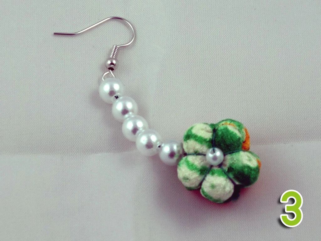 Paire De Boucle D'oreille Fleurs En Tissu De Kimono S – Image 7